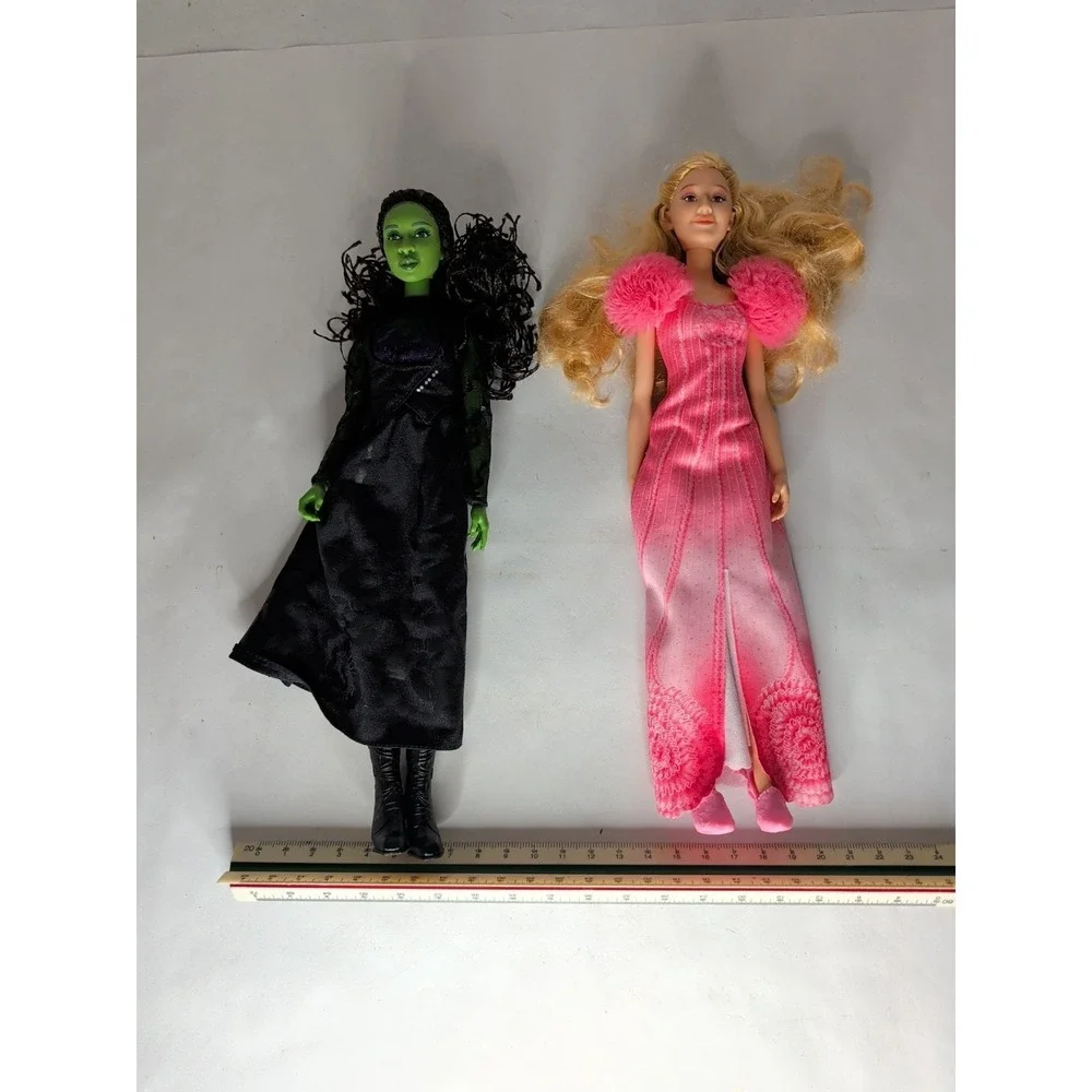 Mattel Wicked Singing Glinda Fashion Doll & Elphaba No Hat Wizard of Oz Set